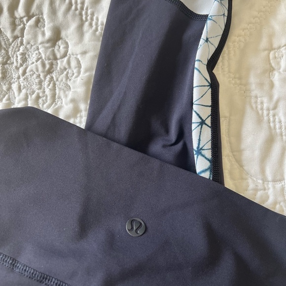 Lululemon Retreat 7/8 Pant Naval Blue Crushed Silver Fox Deep Navy Sz 6 - Picture 6 of 8